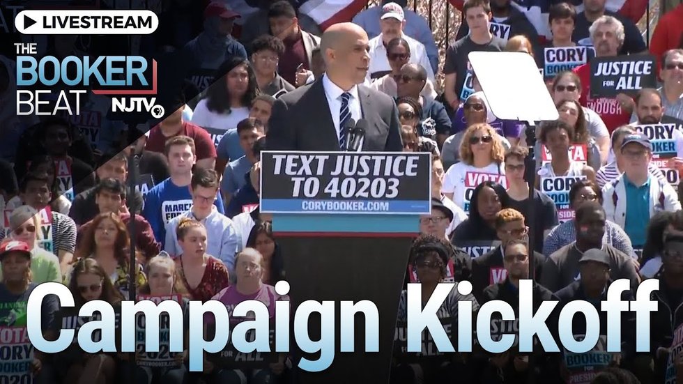 I am a @Kamala4ThePeople woman but Cory Booker is another formidable Democratic contender with ideas to add to the national conversation. Check out what he has to say. Watch the video. @CoreyBooker @SenBooker https://t.co/meAPoYJ1S0